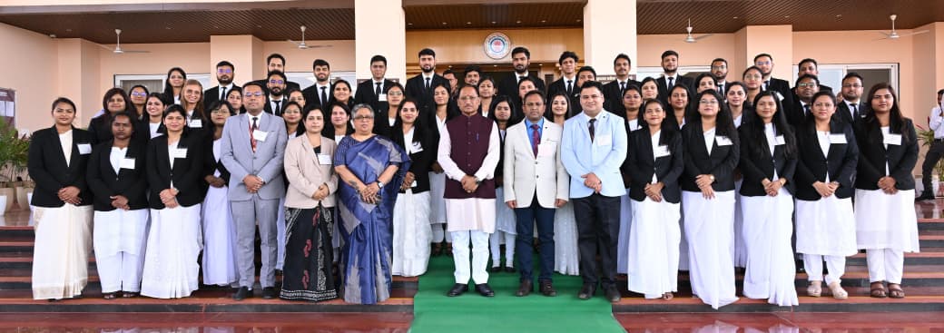 प्रशिक्षु न्यायाधीश लोकतंत्र के तीसरे स्तंभ के रूप में निभाएंगे महत्वपूर्ण भूमिका : मुख्यमंत्री  साय