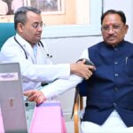 स्वास्थ्य के प्रति जागरूकता का संदेश: मुख्यमंत्री विष्णुदेव साय ने विधानसभा परिसर में तीन दिवसीय स्वास्थ्य शिविर का किया शुभारंभ