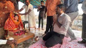  जिले के अंतिम छोर पर बसे गांव मोहेरा पहुंचे कलेक्टर श्री अबिनाश मिश्रा