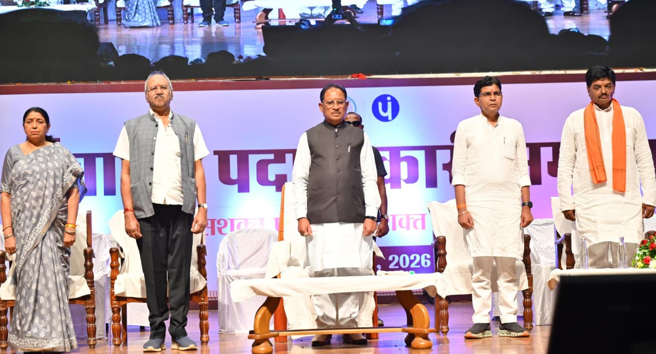 मुख्यमंत्री विष्णु देव साय से जापान के प्रतिनिधिमंडल की सौजन्य मुलाकात: निवेश, तकनीकी सहयोग और औद्योगिक विस्तार को लेकर हुई विस्तृत चर्चा