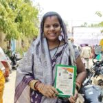’सुनीता जायसवाल को मौके पर मिला राशन कार्ड, चेहरे पर लौटी मुस्कान’