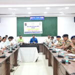 कलेक्टर की अध्यक्षता में जिला स्तरीय सड़क सुरक्षा समिति की बैठक आयोजित