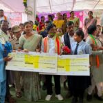 बस्तर की बेटियों ने पेश की सफलता की मिसाल, तेंदूपत्ता संग्राहक परिवारों की रुद्राणी और डालेश्वरी ने बढ़ाई अंचल की शान’