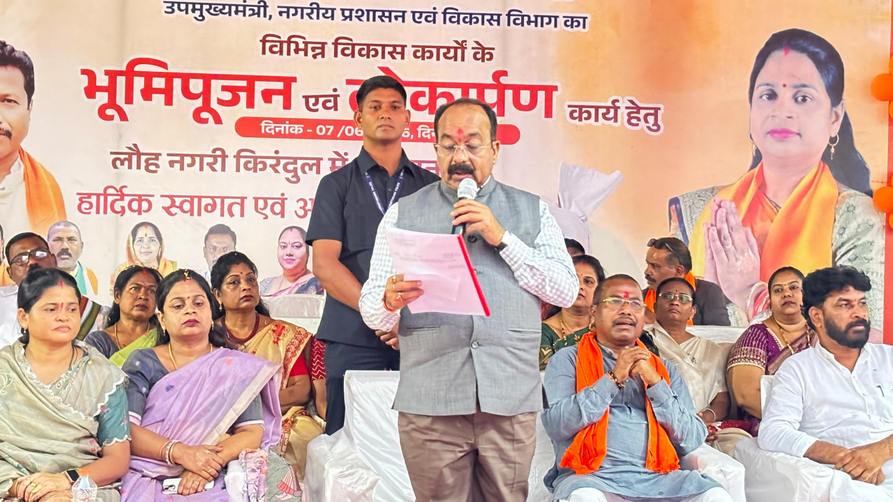 स्वच्छता, पेयजल, सड़क, अधोसंरचना और नागरिक सुविधाएं बढ़ाने प्रमुखता से किये जा रहे काम – श्री अरुण साव