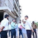  निर्माणाधीन जगदेव राम उरांव कल्याण आश्रम चिकित्सालय का प्रभारी सचिव अंकित आनंद ने किया निरीक्षण