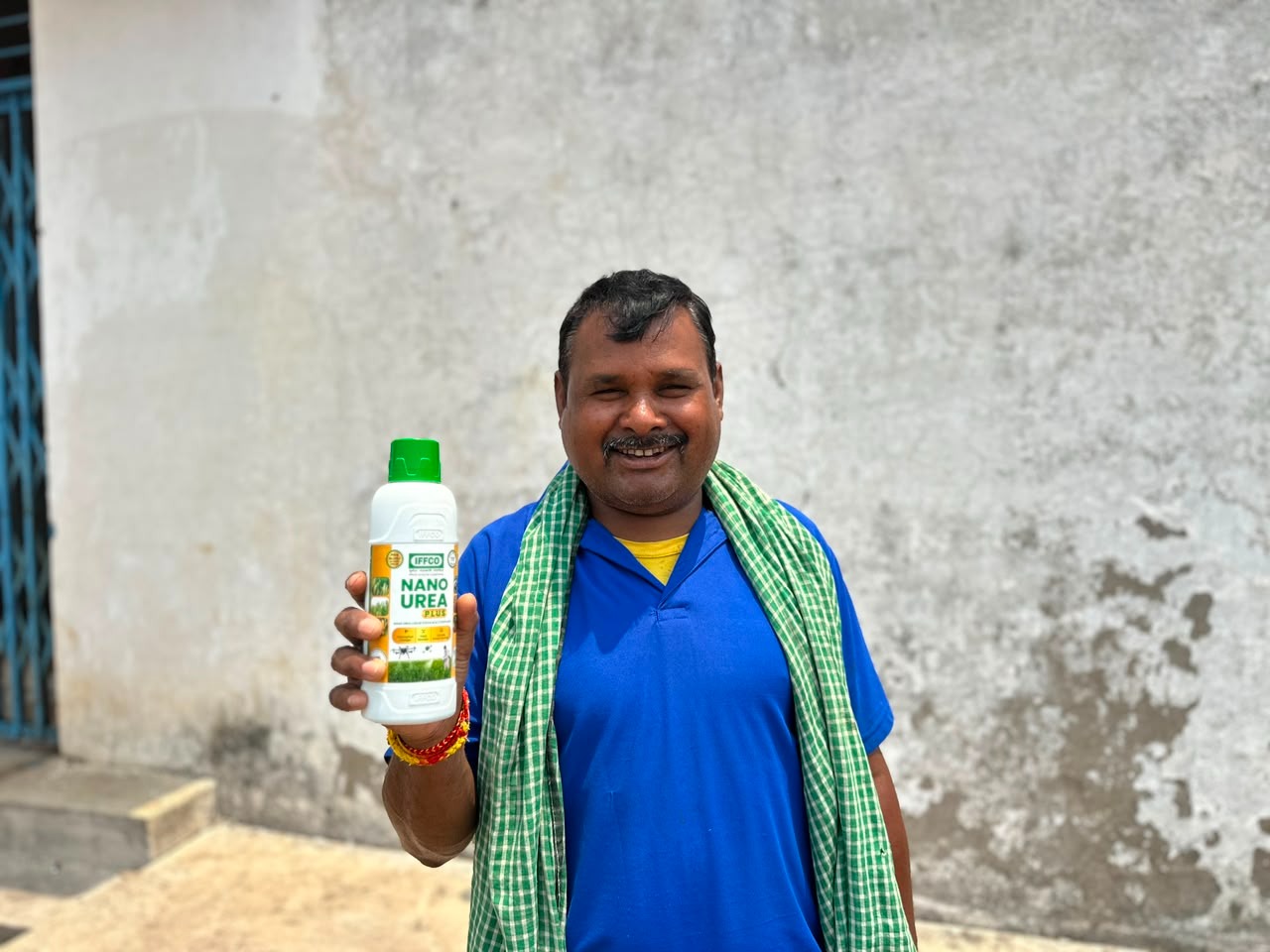 कम लागत, आसान उपयोग और बेहतर उत्पादन से नैनो यूरिया बना किसान परमेश्वर सिंह चौहान की पहली पसंद