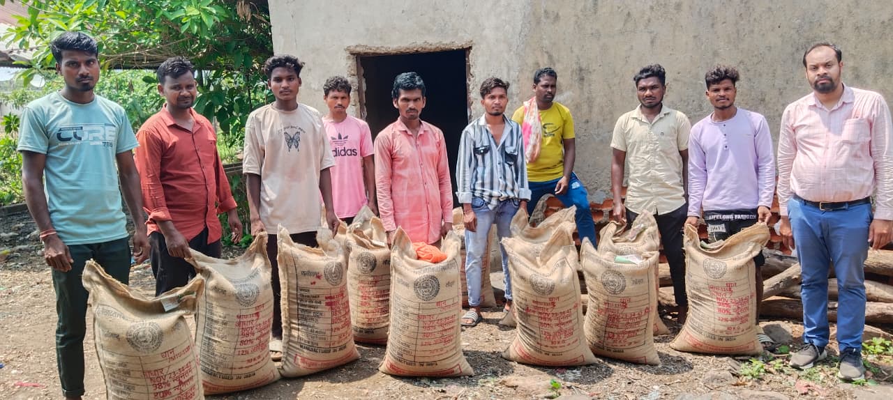  खरीफ सीजन की तैयारी पूरी, किसानों को समय पर मिल रहे हैं बीज और उर्वरक