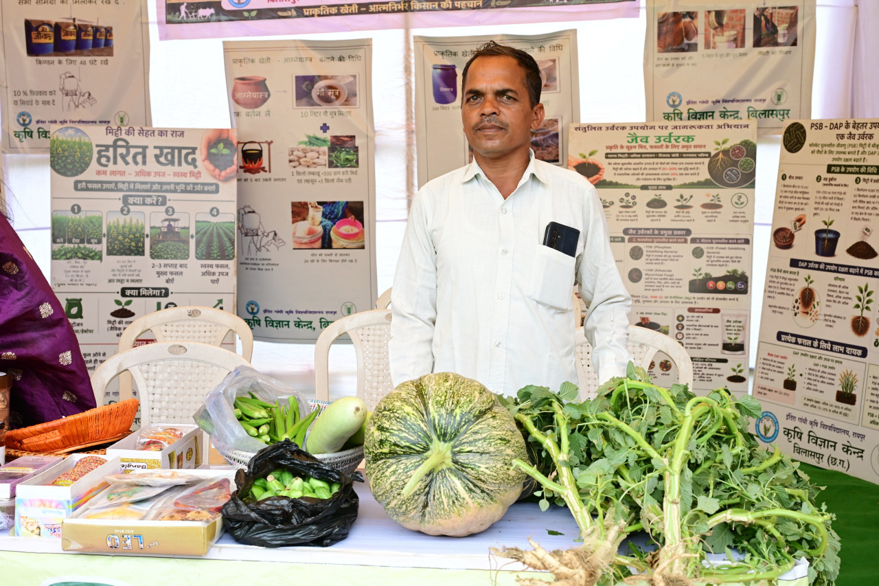  जैविक सब्जी के उत्पादन और एप्पल की खेती से बनाई नई पहचान