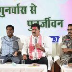 पुनर्वासित युवाओं से मिले उप मुख्यमंत्री विजय शर्मा और वन मंत्री केदार कश्यप