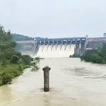 मिनीमाता बांगो बांध के 7 गेट से पानी छोड़ा जा रहा