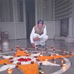  प्रधानमंत्री नरेंद्र मोदी के जन्मदिवस पर मुख्यमंत्री विष्णु देव साय ने अपने निवास पर जलाया ‘आशीर्वाद का दीया’