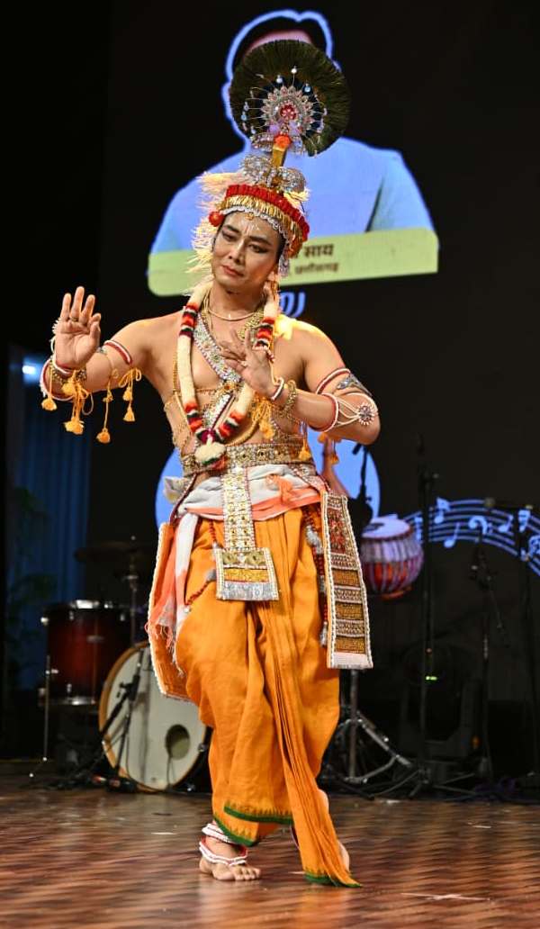 डॉ. मंजू ईलांग्बाम की मणिपुरी नृत्य प्रस्तुति में दिखा भाव, लय और नृत्य का मनोहारी संगम