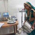 जोरातराई की 17 आदिवासी महिलाओं ने डेयरी व्यवसाय से लिखी आत्मनिर्भरता की नई कहानी