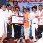 वर्षों पुरानी मांग हुई पूरी, राजपत्र लेकर गांव पहुंचे उप मुख्यमंत्री विजय शर्मा, चंदनपुर को मिली नई पहचान